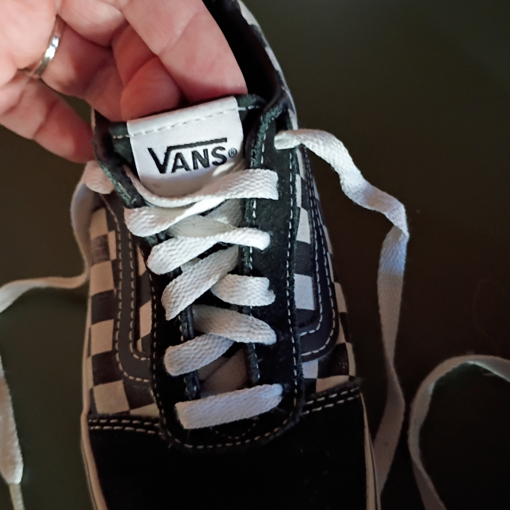 Vans Kids Black and White Checkered Fabric Sneakers Size 1 GUC